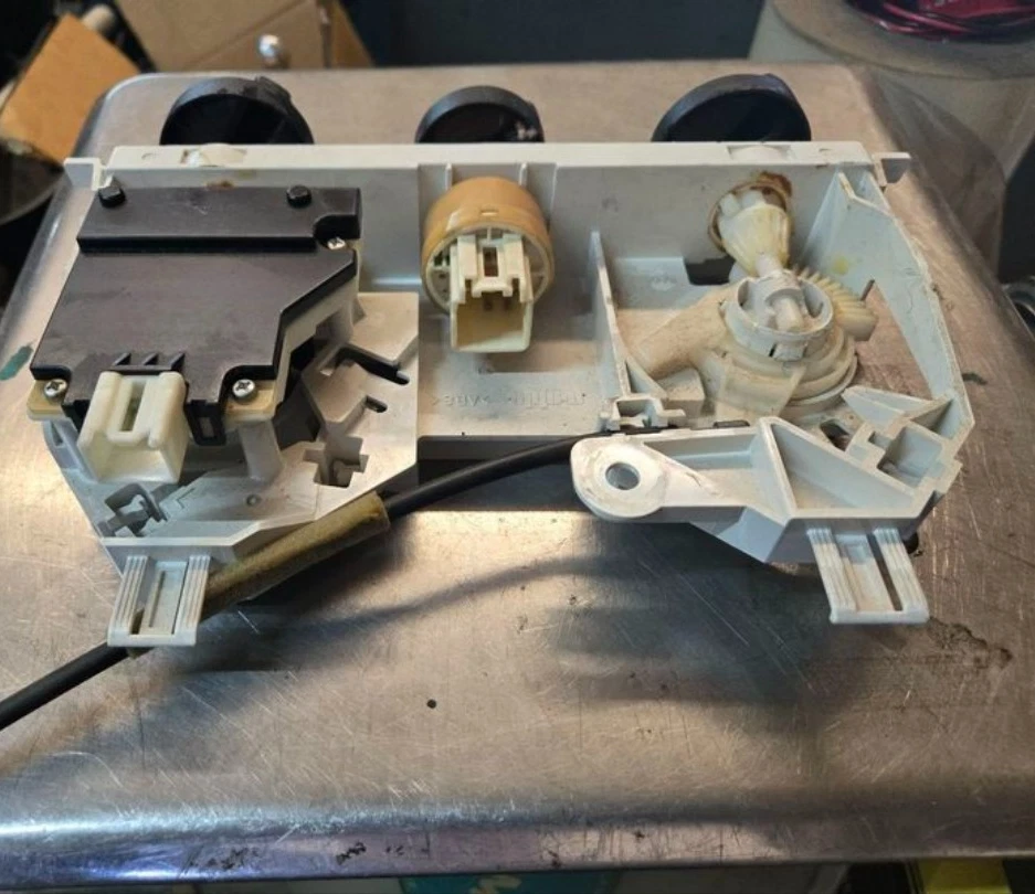 2003-2008 Mazda 6 AC Heater Climate Temperature Control Manual Oem With Warranty Foto 2 de 4