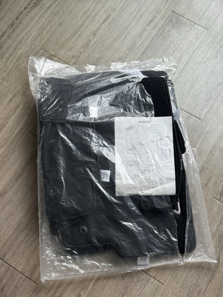 Alfombrillas nuevas OEM Mazda CX-9 (juego de 9 piezas) originales originales Foto 2 de 4