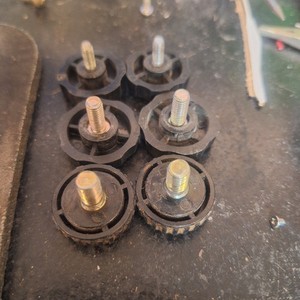 USED 6 CB OR HAM BLACK BRACKET MOUNT KNOBS COBRA,GALAXY,CONNEX,UNIDEN.