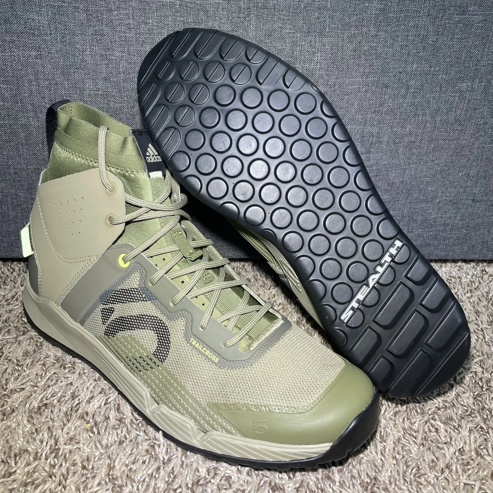 Scarpe basse Adidas da uomo taglia 12 Five Ten 5.10 Trailcross Mid Pro verdi GY5121