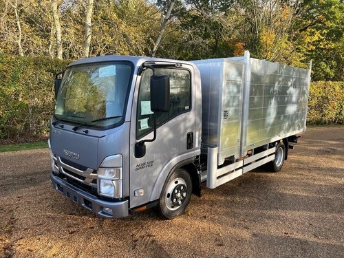 2023 Isuzu Grafter N35 125 LWB TOOL BOX ARBORIST TIPPER Tipper Diesel Manual - Picture 2 of 7