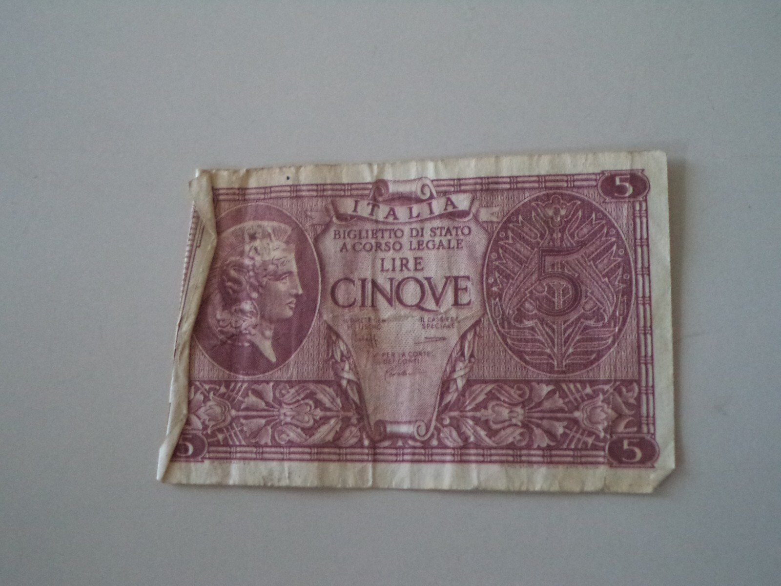 Foto 1 di 2