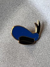 Disney Trading Collector s Blue Black Enamel Donald Duck Hat Goldtone Lapel Ha