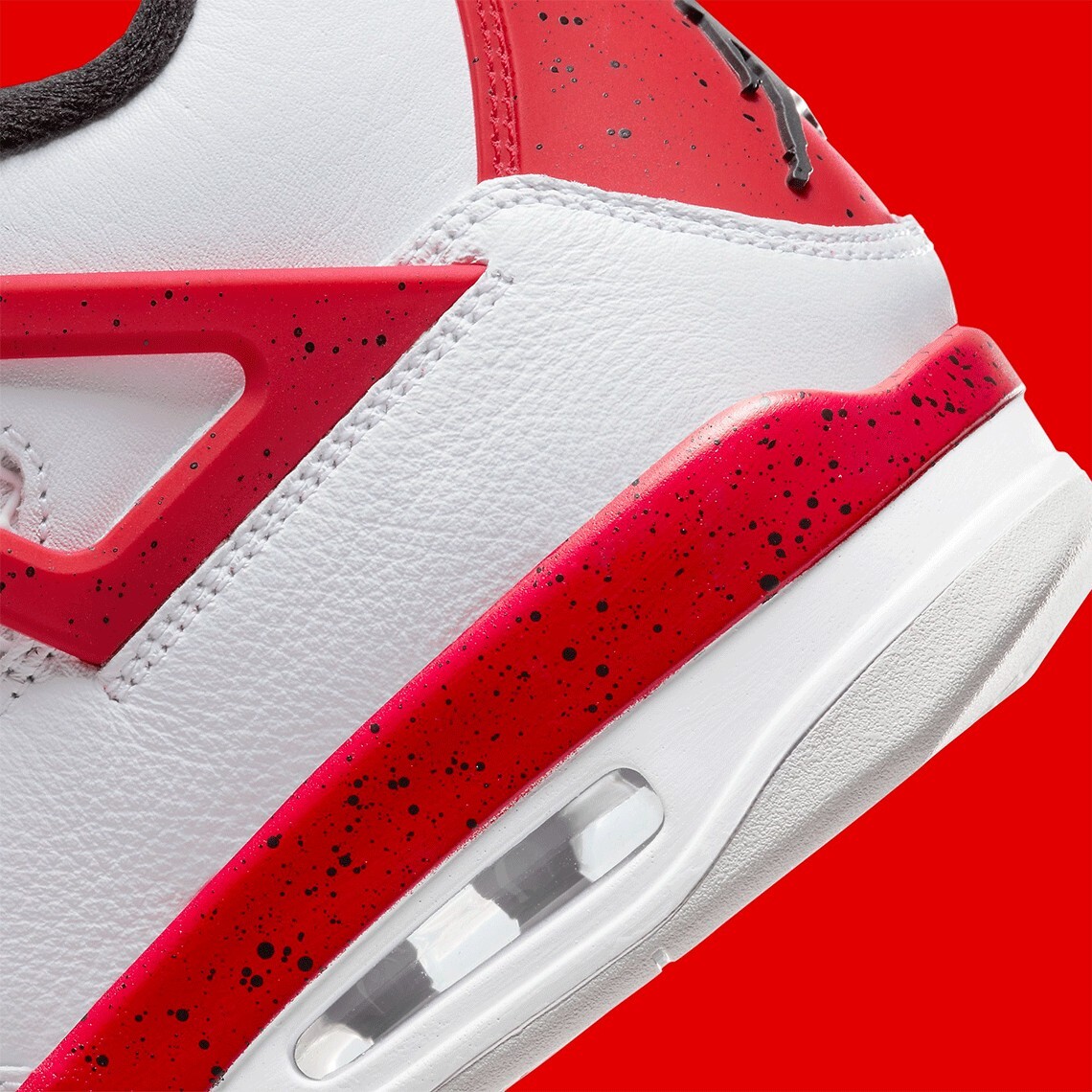?2023 NIKE AIR JORDAN 4 RETRO OG US 13 RED CEMENT DH6927  display picture 1