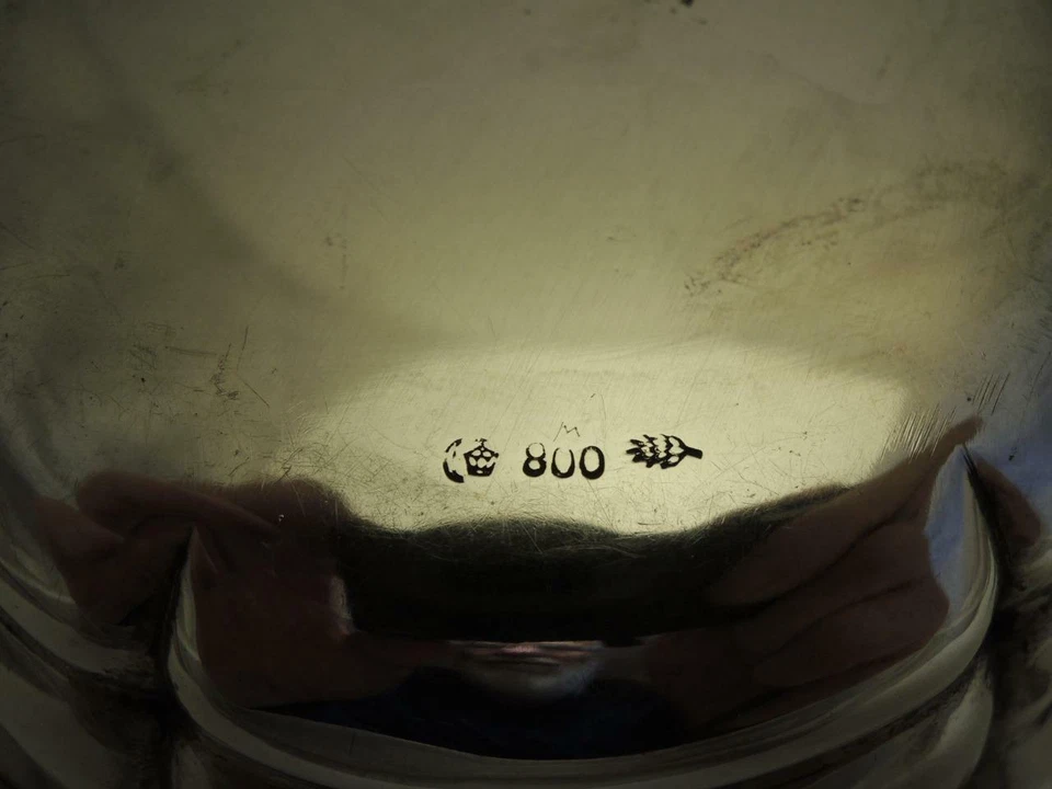 Frutero redondo de plata alemán Hugo Böhm 115 g plata 800 estilo rococó circa 1890 Foto 2 de 3