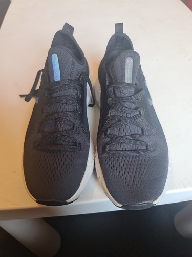 Here Is This Under Armour For You Black Used But Still In Good Condition. - Picture 5 of 24