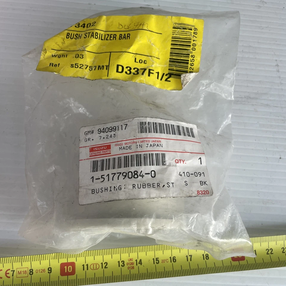 1-51779-084-0 Isuzu Genuine Bushing Rubber Stabilizing Bar Truck NOS OEM - Image 3 of 3