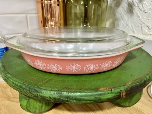 Vintage Pyrex Pink Daisy Divided Oval Casserole Dish  1- 1/2 Quart with Lid 34