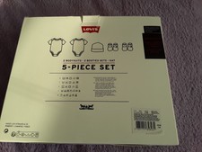 Levi's Baby Girls 3-teiliges Boxset Mit Logo-Body, Mütze & Schühchen - Süßes Set Für Die Kleinsten