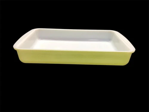 PYREX  #232 Lime Green 2 Qt Casserole Dish 8x12 Rectangle Vintage Nice Condition