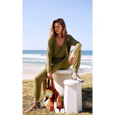 Conjunto Mono y Cárdigan Plumero Free People Beach Bicoastal Verde Oliva XS