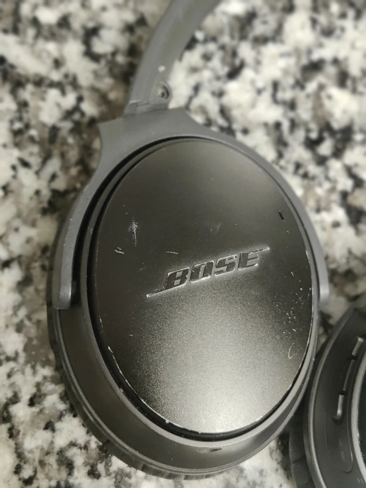 Bose QuietComfort 35 II Bluetooth Wireless Over-Ear Headphones - Black - Image 2 of 4