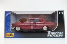 Maisto 1964 Ford Fairlane Thunderbolt Diecast Car Special Edition