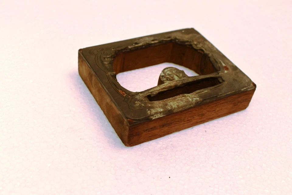 Vintage Wood Printing Block Advertising Sundrisakhi Ayurvedic Medicine For Woman - Image 4 of 4