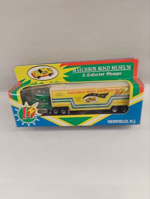 1993 Matchbox Road Museum Ford Aeromax #10