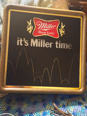 Miller High Life Beer Light-Up Sign ''It's Miller Time'' Breweriana Theme