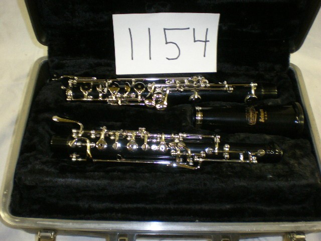 Bundy Oboe w/new pads and replated keys. *LOOK*