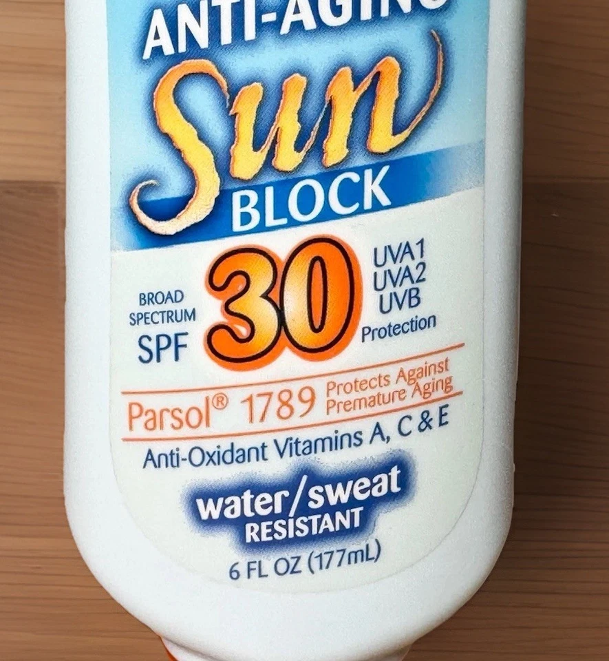 Bloqueador solar Ocean Potion antienvejecimiento FPS 30 6 fl oz - resistente al sudor al agua Foto 2 de 4