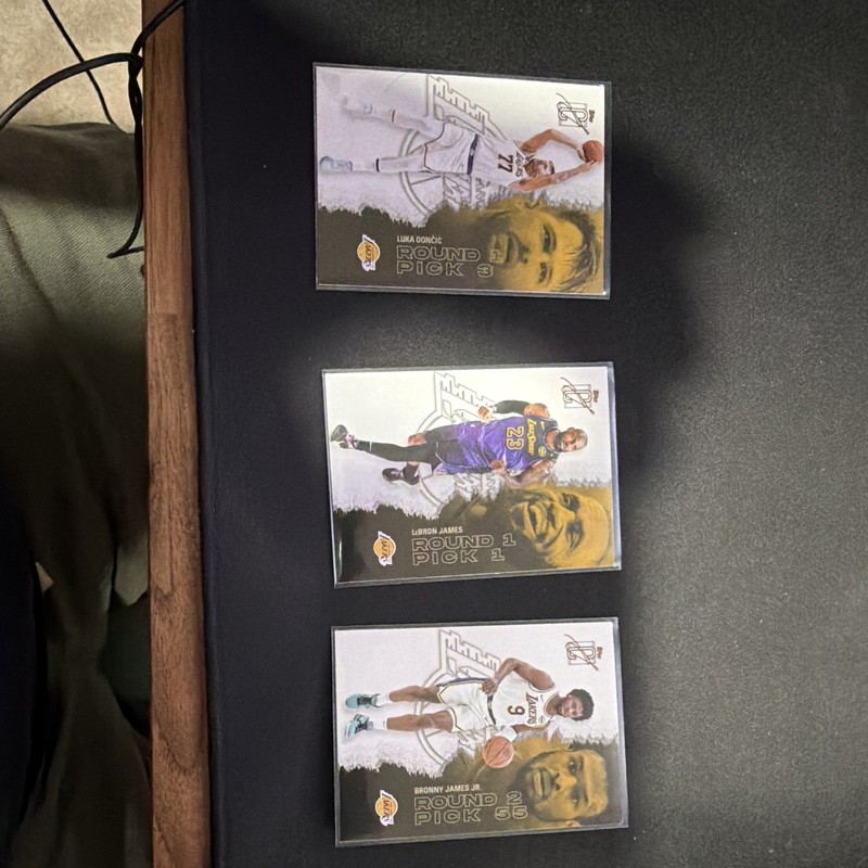 Topps Signature Class 2024-25 Lakers 3 Card Lot Dončić LeBron Bronny