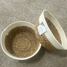 Set of 2 Round Woven Seagrass Storage Baskets Textured Beige/White 12inx5in deep