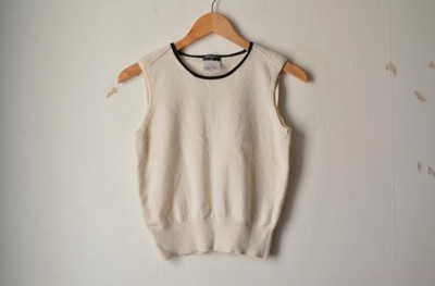 vintage Chanel cream cashmere sleeveless knit top vest S-M