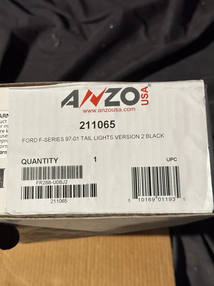 FORD F-150/250 97-03 LIGHTDUTY / F-250/F-350 SUPERDUTY 99-07 TAIL LIGHTS BLACK - Image 2 of 3