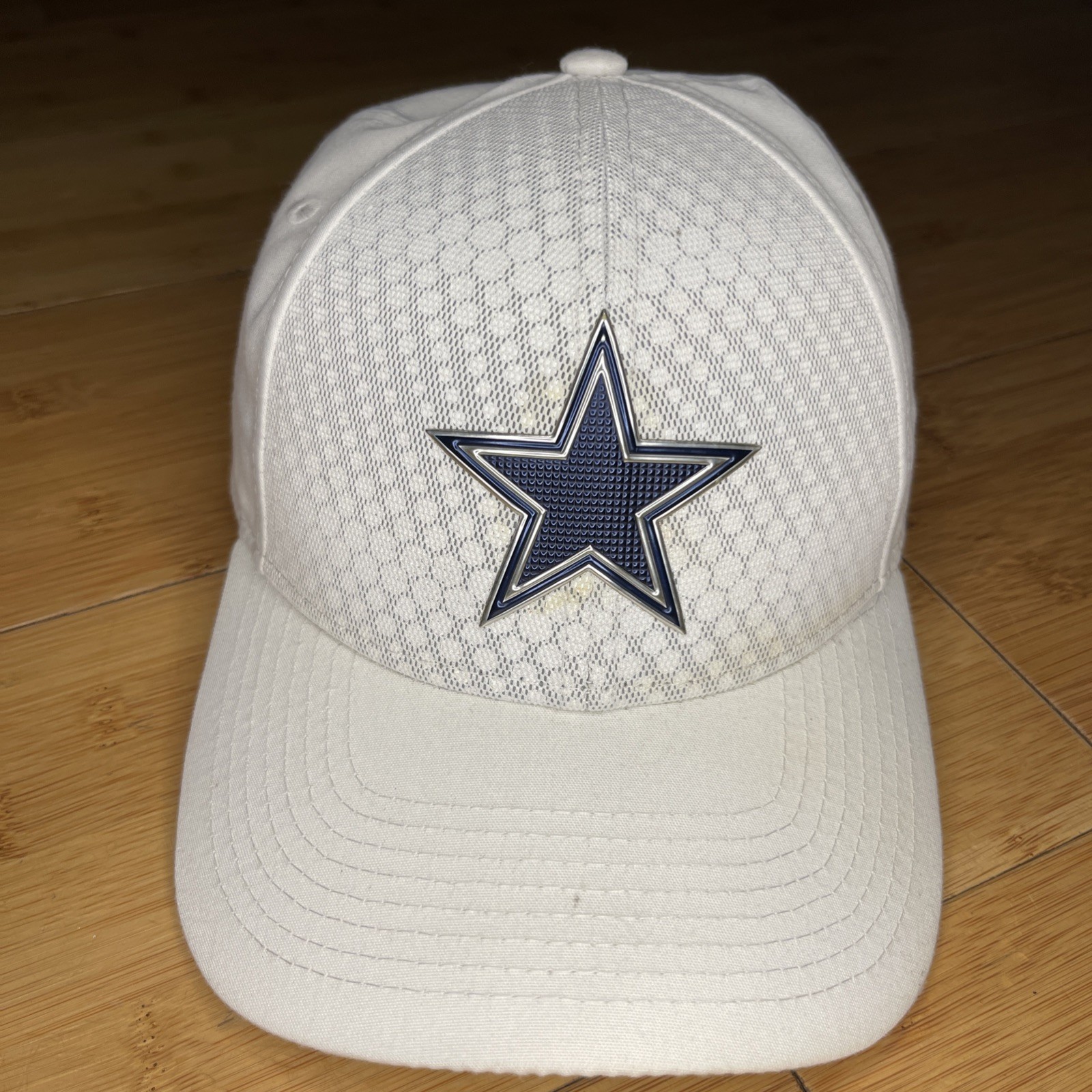New Era 9FORTY WOMENS Dallas Cowboys White Star Logo Adjusta