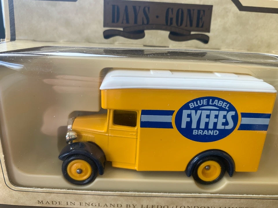 Lledo Lote x7 Furgonetas de Comida Diecast Pájaros, Fyffes, Persil, Hovis, Smedleys, Startrite Foto 4 de 4