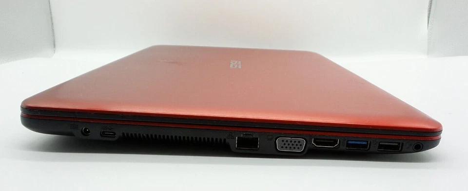 Portátil Asus R540S 15" rojo. Mira fotos Foto 3 de 4