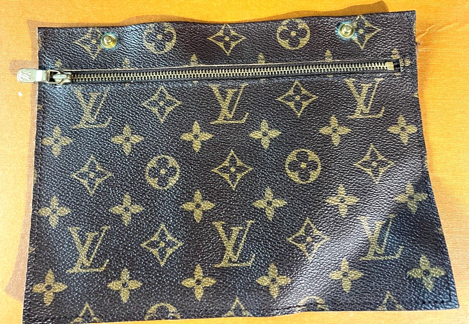 LOUIS VUITTON（LV） Autentica pochette pochette Louis Vuitton monogramma inserto Randonnee pochette pochette 9"x6 5"