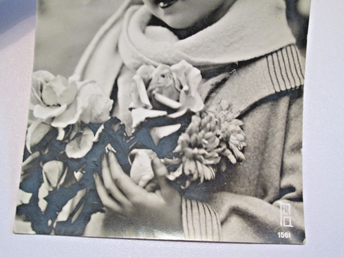 Cartolina fotografica glamour bambina, timbro postale, PIA 1561 - Foto 2 di 3