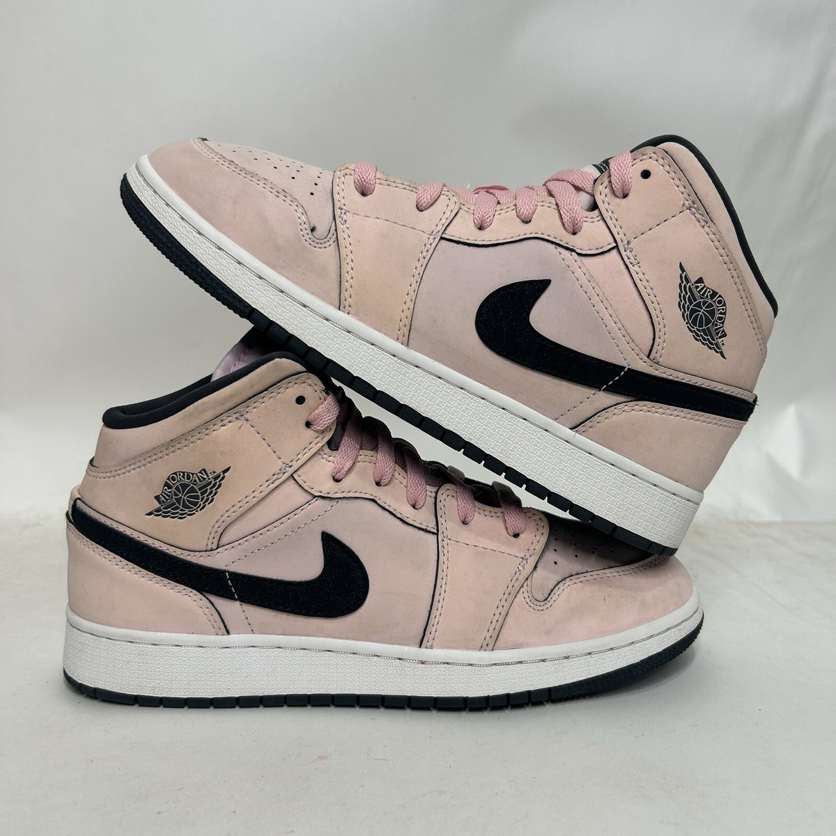 Nike Air Jordan 1 Mid \"Pink Foam” 555112-601 Jordan 1 Mid Pink Foam GS Cotton Candy Black 555112-601 Size