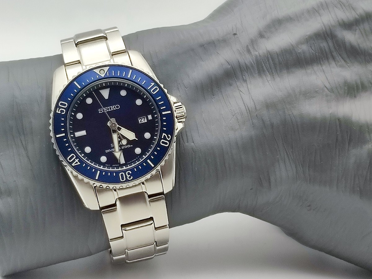 SEIKO PROSPEX セイコー プロスペック V147-0CS0 200m SEIKO Prospex Diver's V147-0CS0 200m Men's Solar Watch in