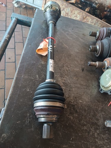Antriebswelle hinten rechts Audi A3 8P Quattro VW Golf 5 R32 1K0501204A 40TKM!!!