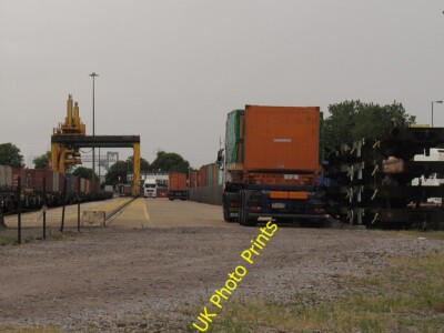 Photo 6x4 Millbrook container terminal  Freemantle The ''road'' s c2014