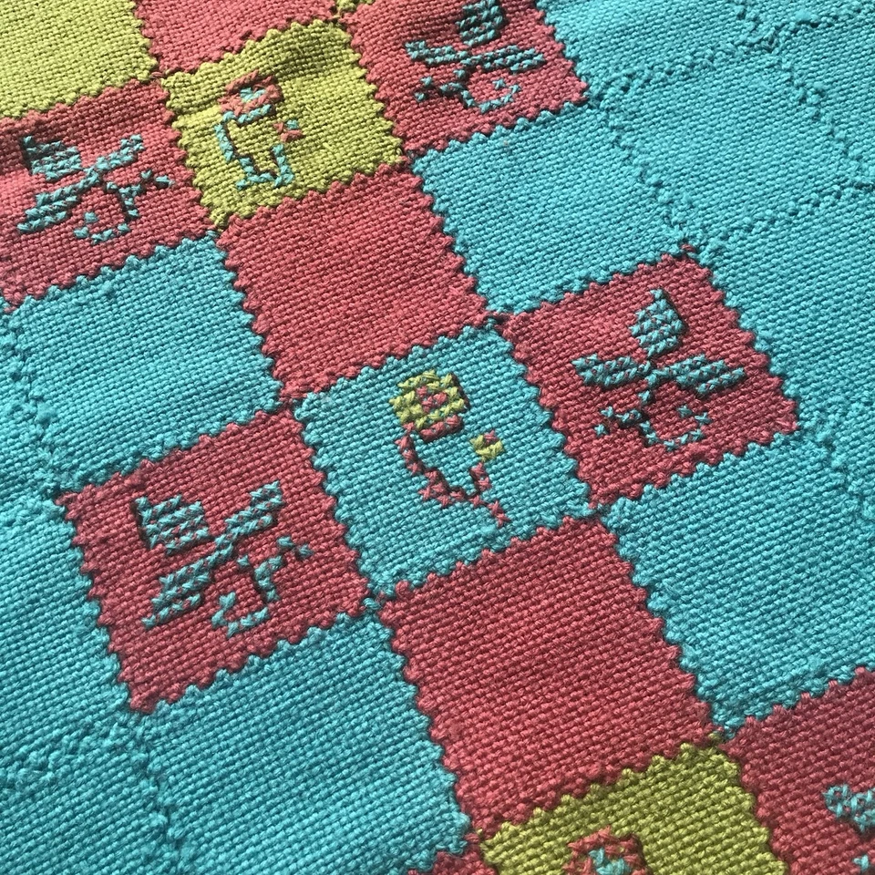 "Manta acolchada de retazos tejida cuadrada abuela de lana hecha a mano 46"" x 68"" DE COLECCIÓN" Foto 2 de 4