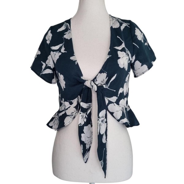 Luck & Trouble Dark Green Floral Tie Front Peplum Top – Size 4