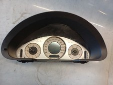 30E* Mercedes W211 E-Klasse CDi Kombiinstrument Tacho A2115408947 2115408947