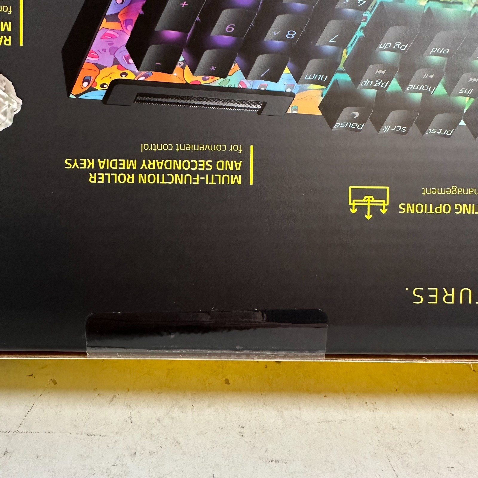Teclado mecánico Razer BlackWidow V4 X - Edición Pokémon, imagen 6