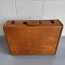 Vintage 1950s Samsonite Shwayder Bros Luggage Style 4632 - 24" x 20" x 7" No Key