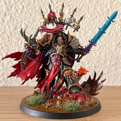 Warhammer 40k – Abaddon The Despoiler – Space Marine Du Chaos – Figurine Plastique 31 Pièces – Base 60 Mm – Games Workshop