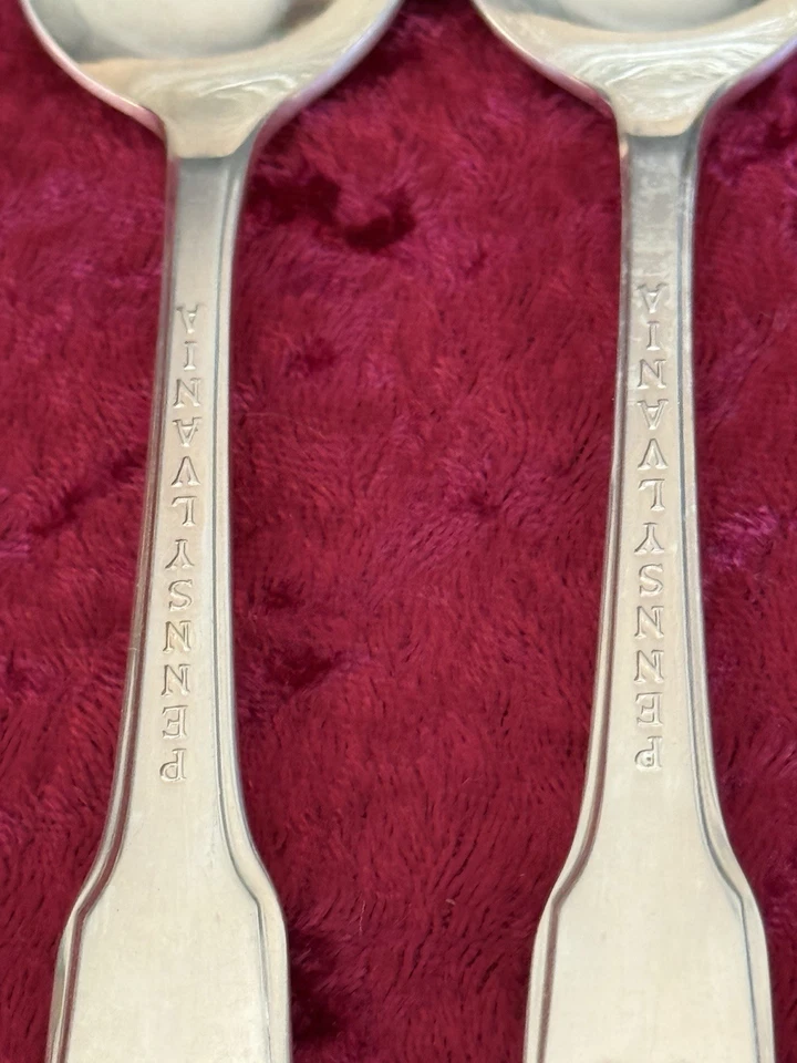 Cucharas estatales de Pensilvania International Silver Co. Bicentenario 1776-1976-(2) de colección. Foto 3 de 4