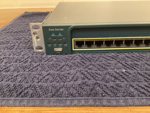 Cisco WS-C2950T-24 Catalyst 2950 Series 24-Port Switch with 2 x Gigabit Ports - Picture 2 of 7