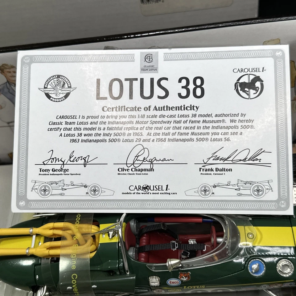 旋转木马 1/18 Lotus 38 1965 印第安纳波利斯 500 冠军者吉姆·克拉克 #82 型号 #5201 — 第 2/4 张图片
