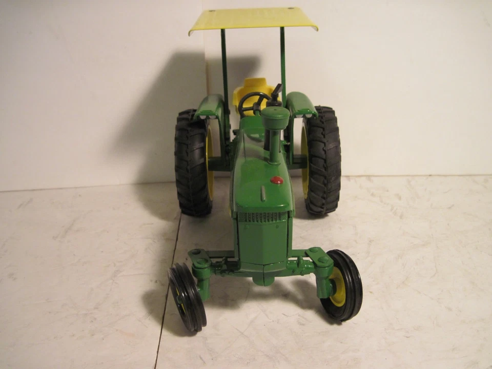 John Deere Farm Toy Tractor "4010" Farm Toy Tractor  Ertl 1/16 NIB - Image 2 of 4