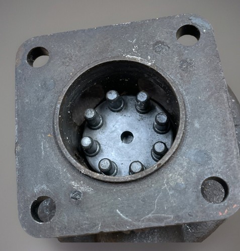 Airborne 200CC Dry Air Pump – Parker – Cast Iron – ULTRA RARE – With Gear! ✈️🛠️ - Picture 4 of 7