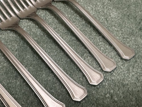 Mikasa Stainless 18-8 Japan Flatware FAIRCHILD 2 Dinner 5 Salad Forks GUC - Picture 4 of 10