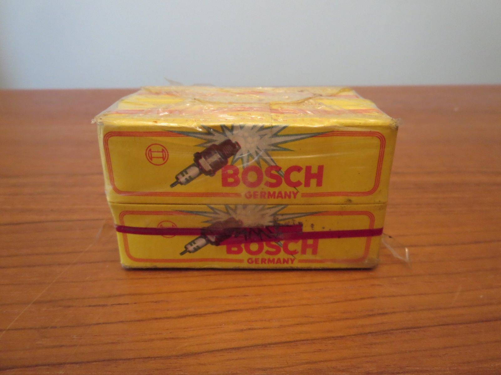 NOS 4 Bosch Spark Plugs Germany W190M3S