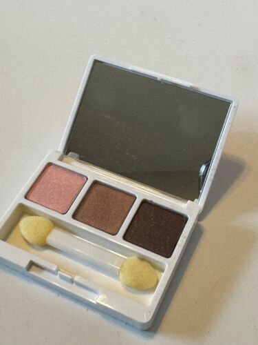 Clinique All About Shadow Trio Shade Eyeshadow Palette for Women 0.07 oz / 1.9g