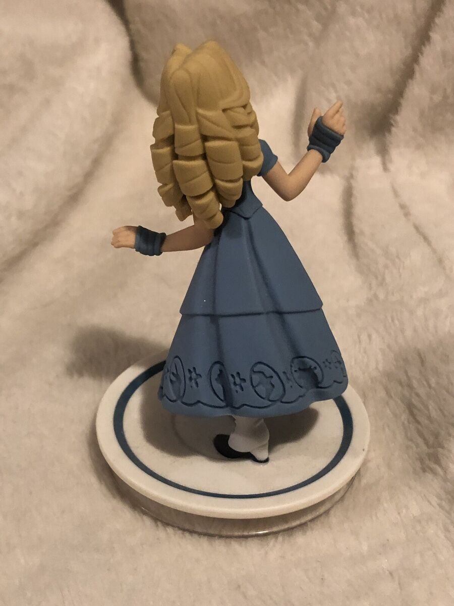 Disney Infinity 3.0 Alice in Wonderland's Alice Character Action Figure